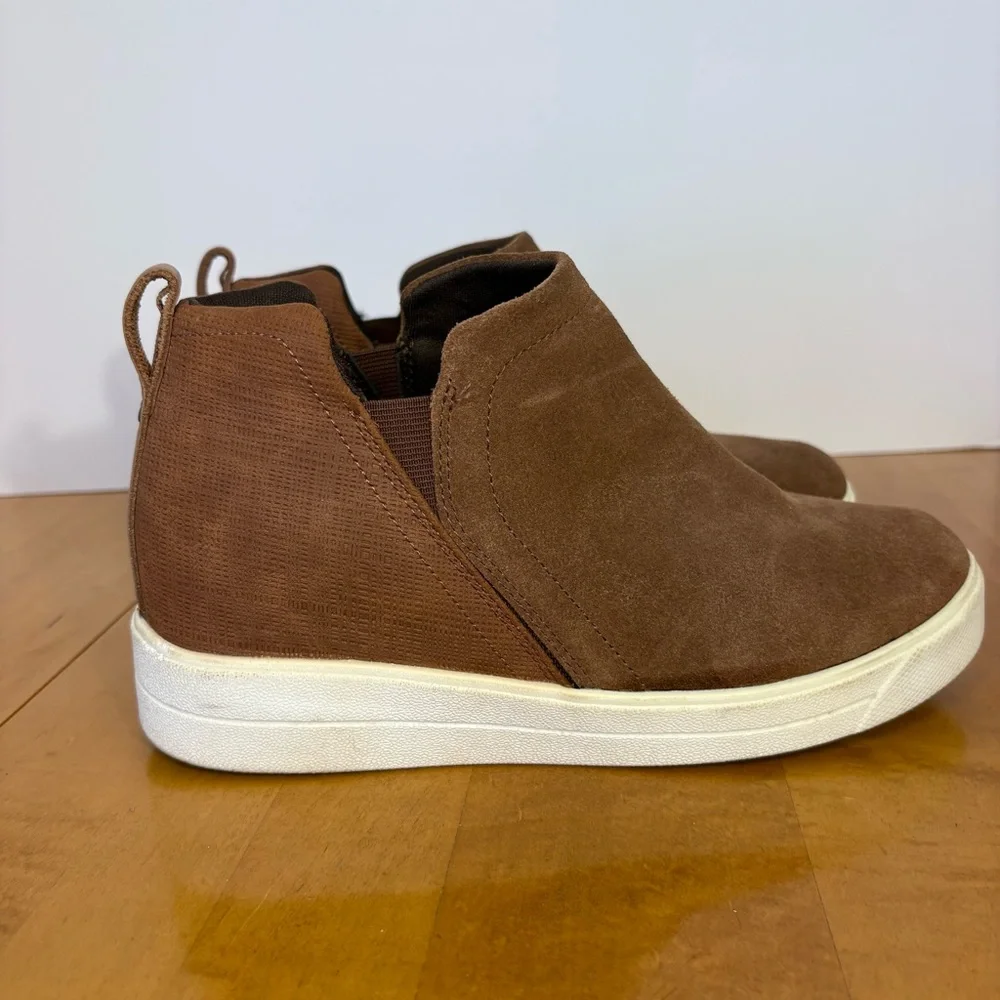 Ryka Women's Vera Wedge Sneaker Bootie 8 - Picture 3 of 12